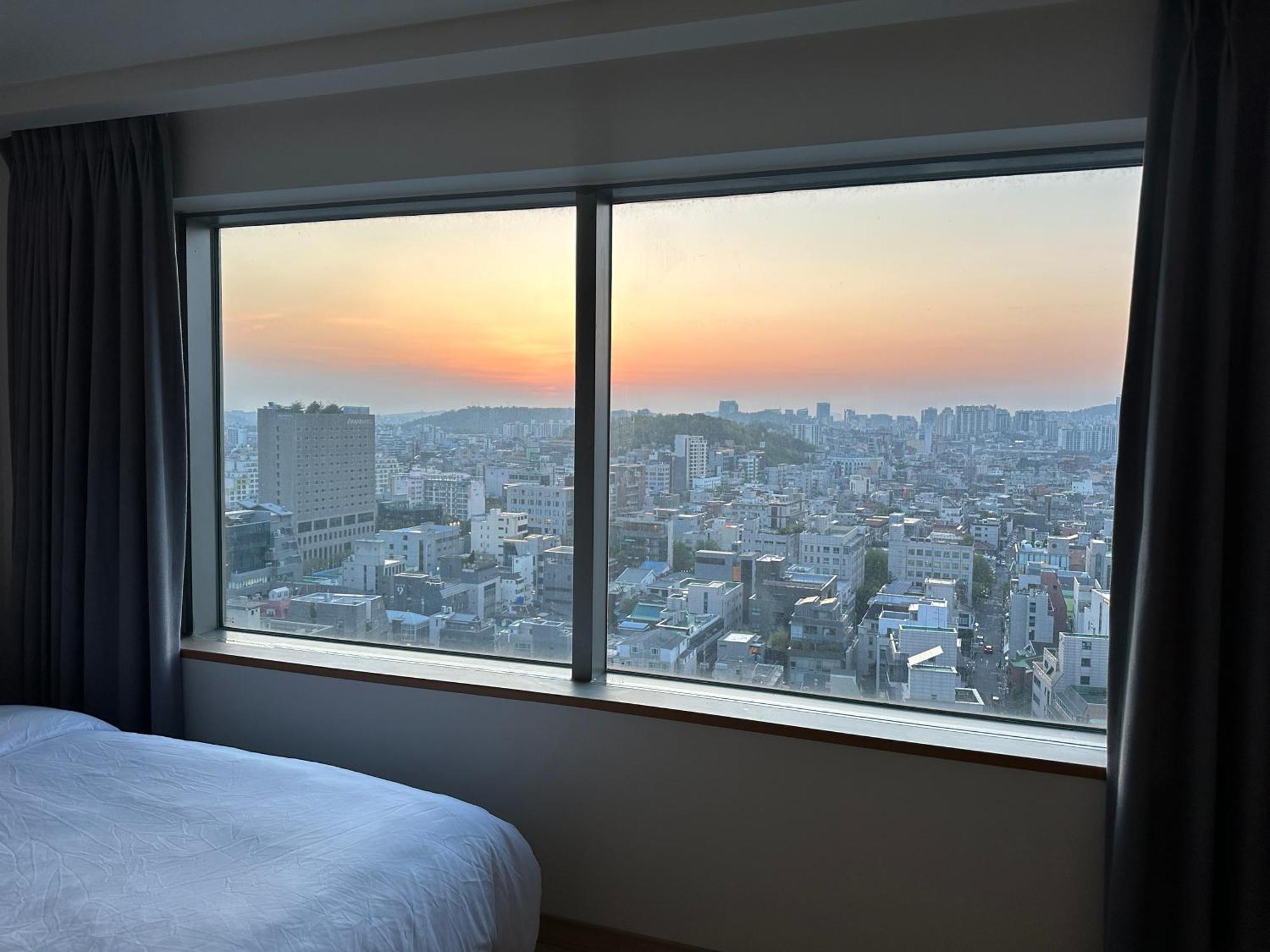 Hongdae Paradise Cityview Apartment *