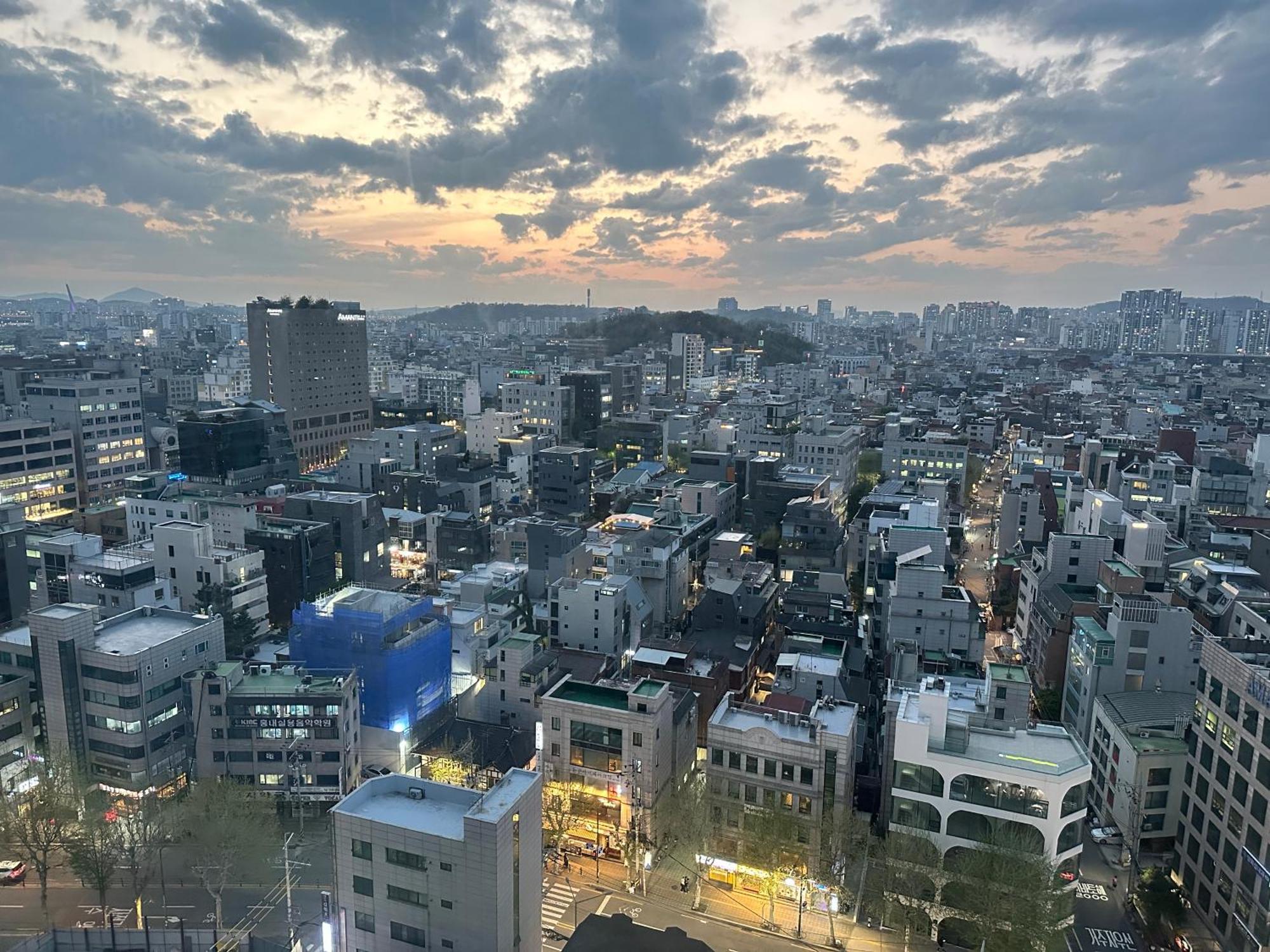 Apartment Hongdae Paradise Cityview