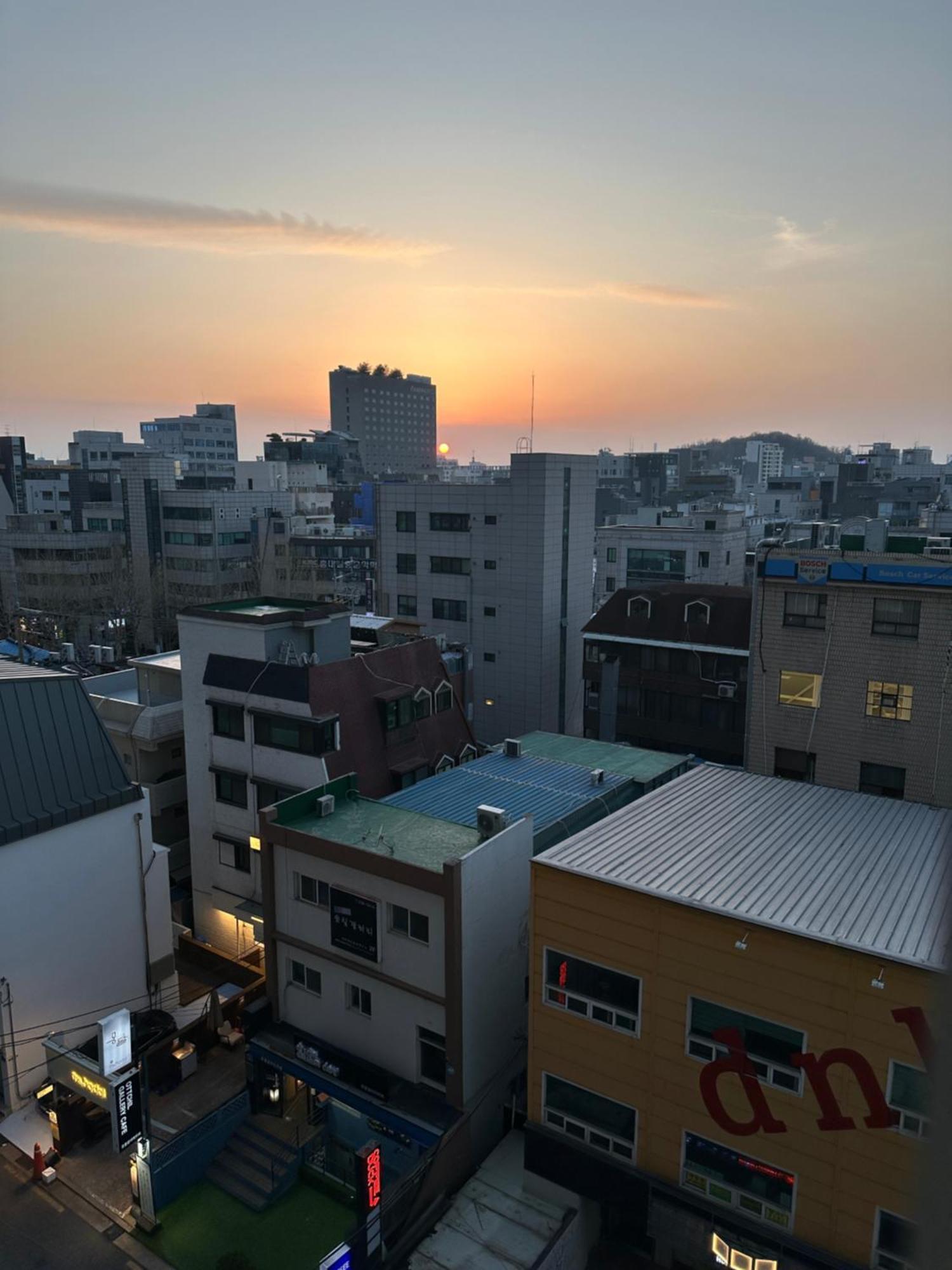 Hongdae Paradise Cityview *
